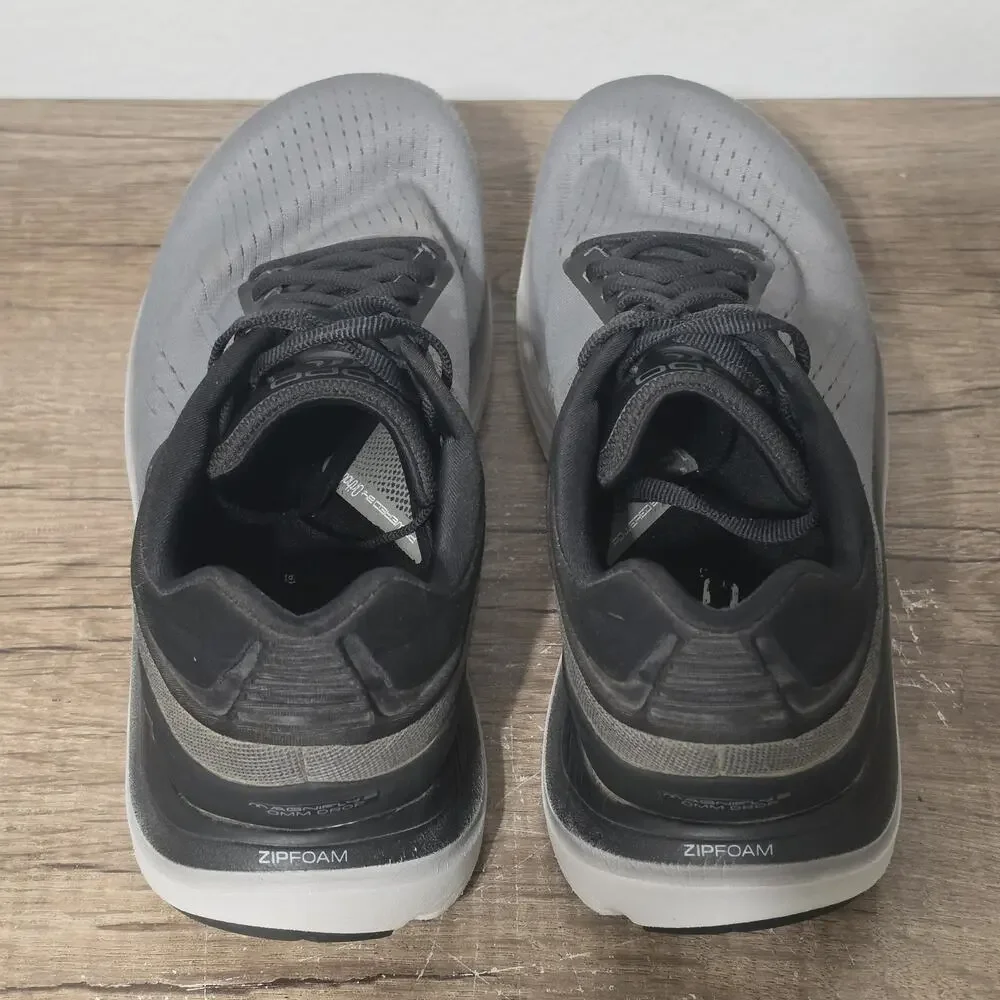 Topo Magnifly 5 Men's Athletic Running Shoes Sneakers Size 11 Gray